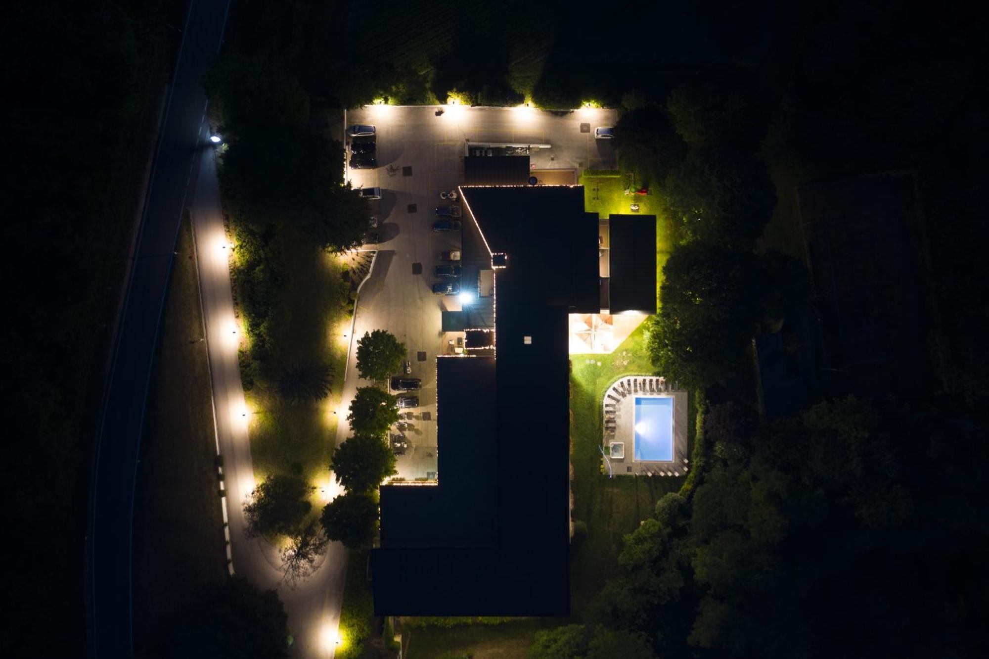 Vital Hotel Flora Comano Terme Esterno foto