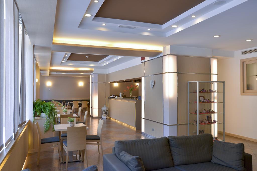 Vital Hotel Flora Comano Terme Esterno foto